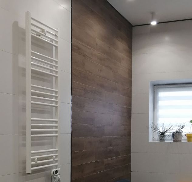 Рушникосушарка ЕЛЕКТРО біла ROBERTA 22 400 x 700 мм 300 W ECO RAL 9010 Cordivari srl 101199 фото